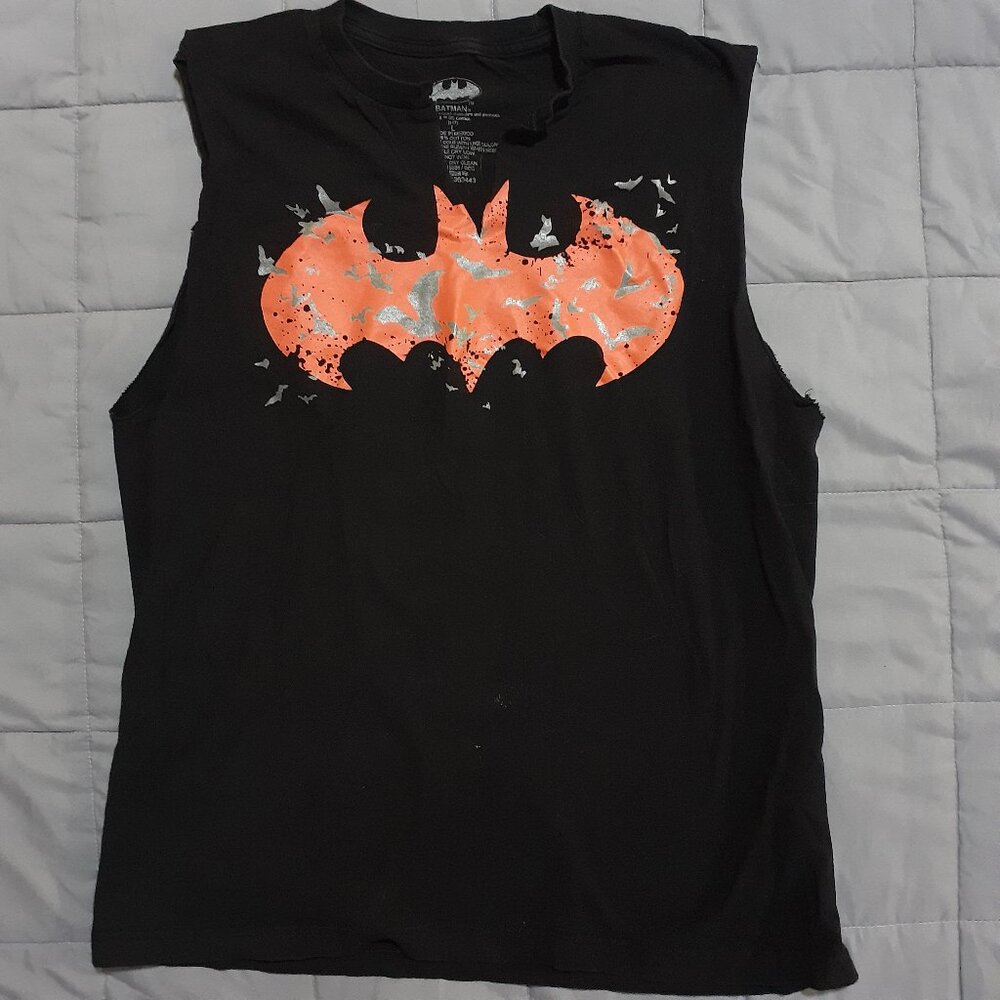 Batman TShirt L Black Red Distressed Sleeveless Tank Muscle Cut Off Men Grunge